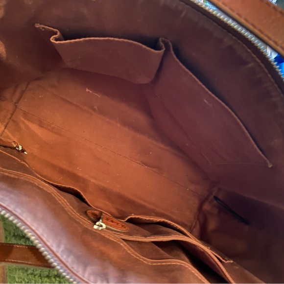 Fossil tote in perfect condition! - Picture 3 of 3
